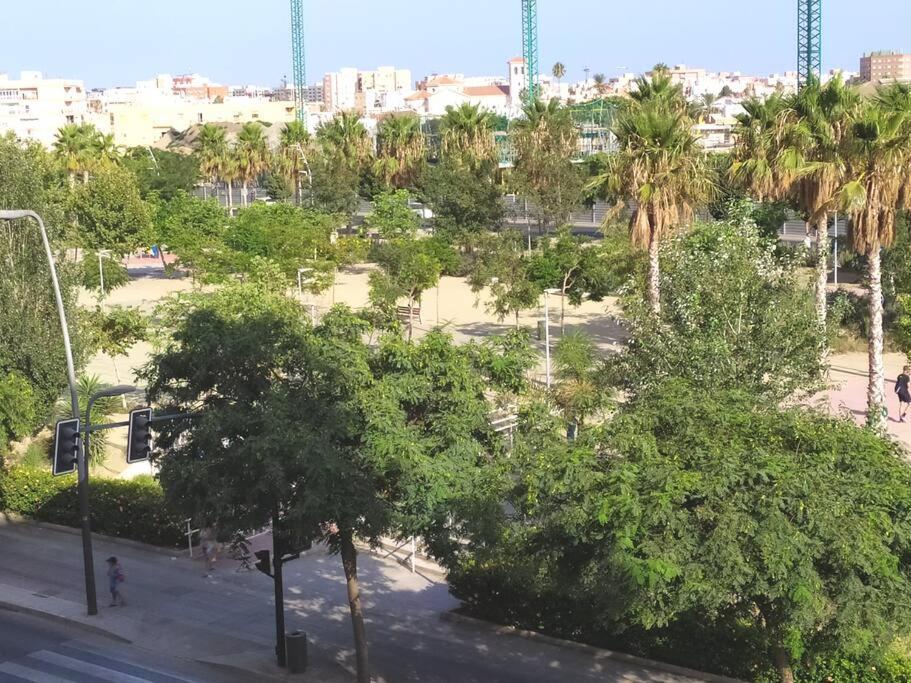 Acogedor Apartamento Frente Al Mar Elena Y Michele Almería Eksteriør bilde
